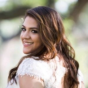 Meet your Posher, Maricela